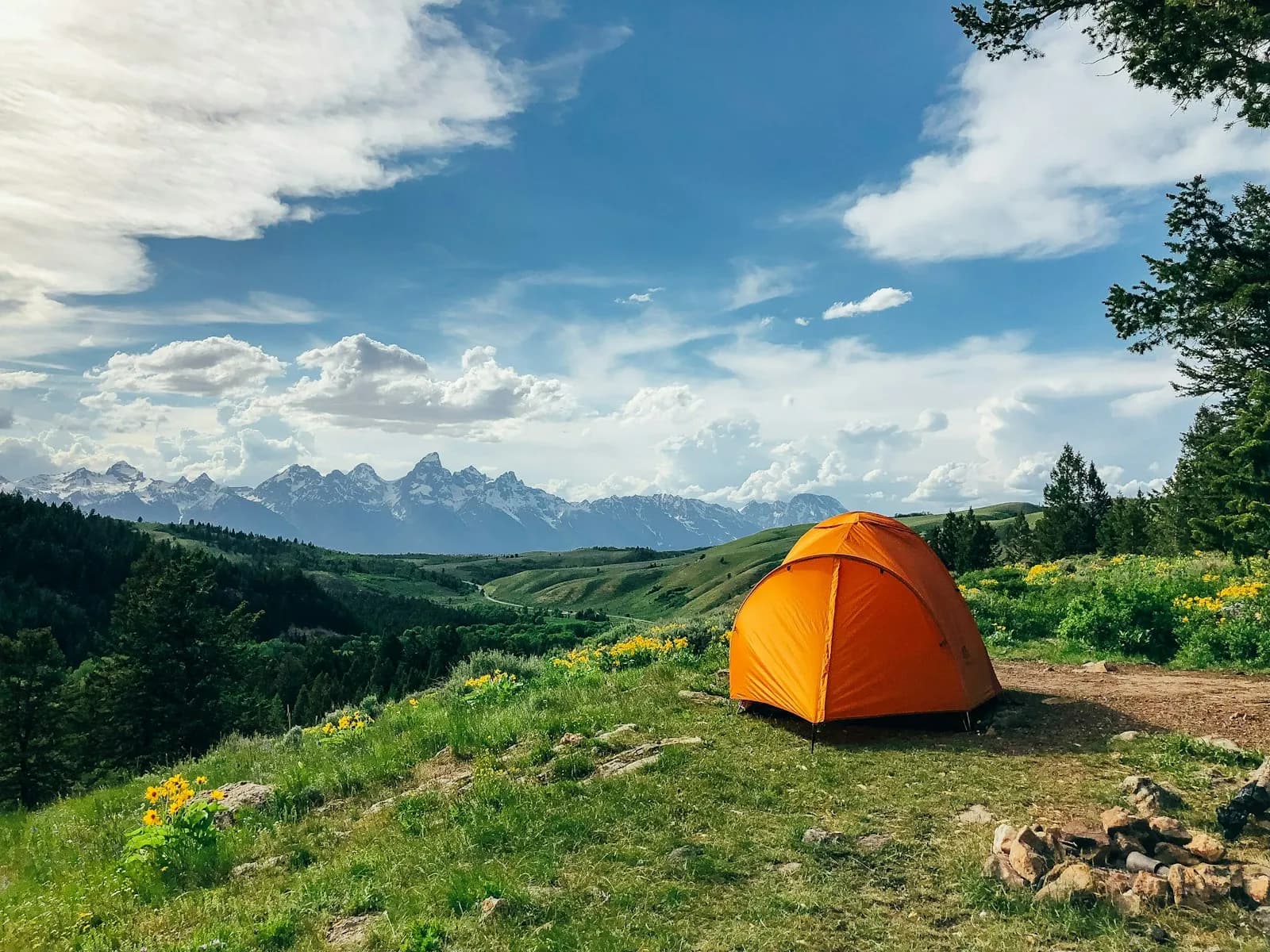Annapurna 2 Ultralight Tent Sunrise orange